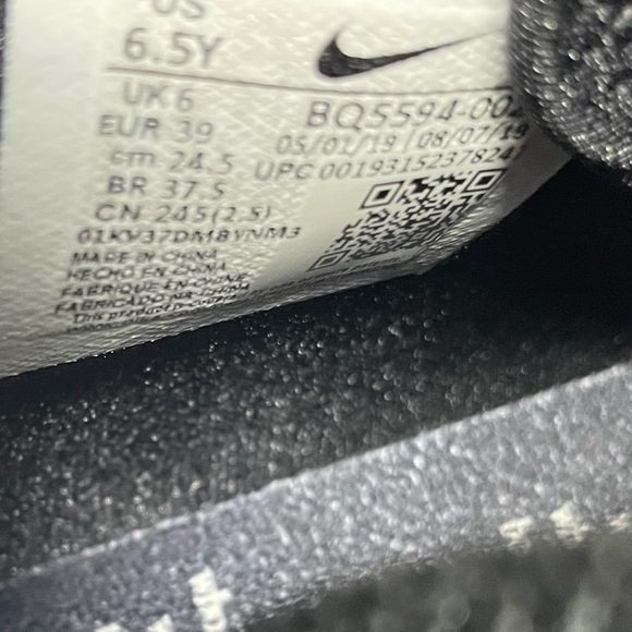 Nike LeBron XVII 17 (GS) 'In The Arena' Black Oreo Kid's Size 8 Women's - Picture 8 of 8